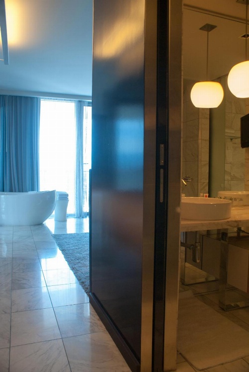 Palms Place Hotel and Spa image 3