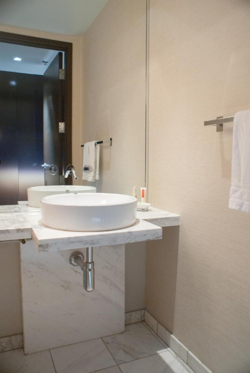 Palms Place Hotel and Spa image 5
